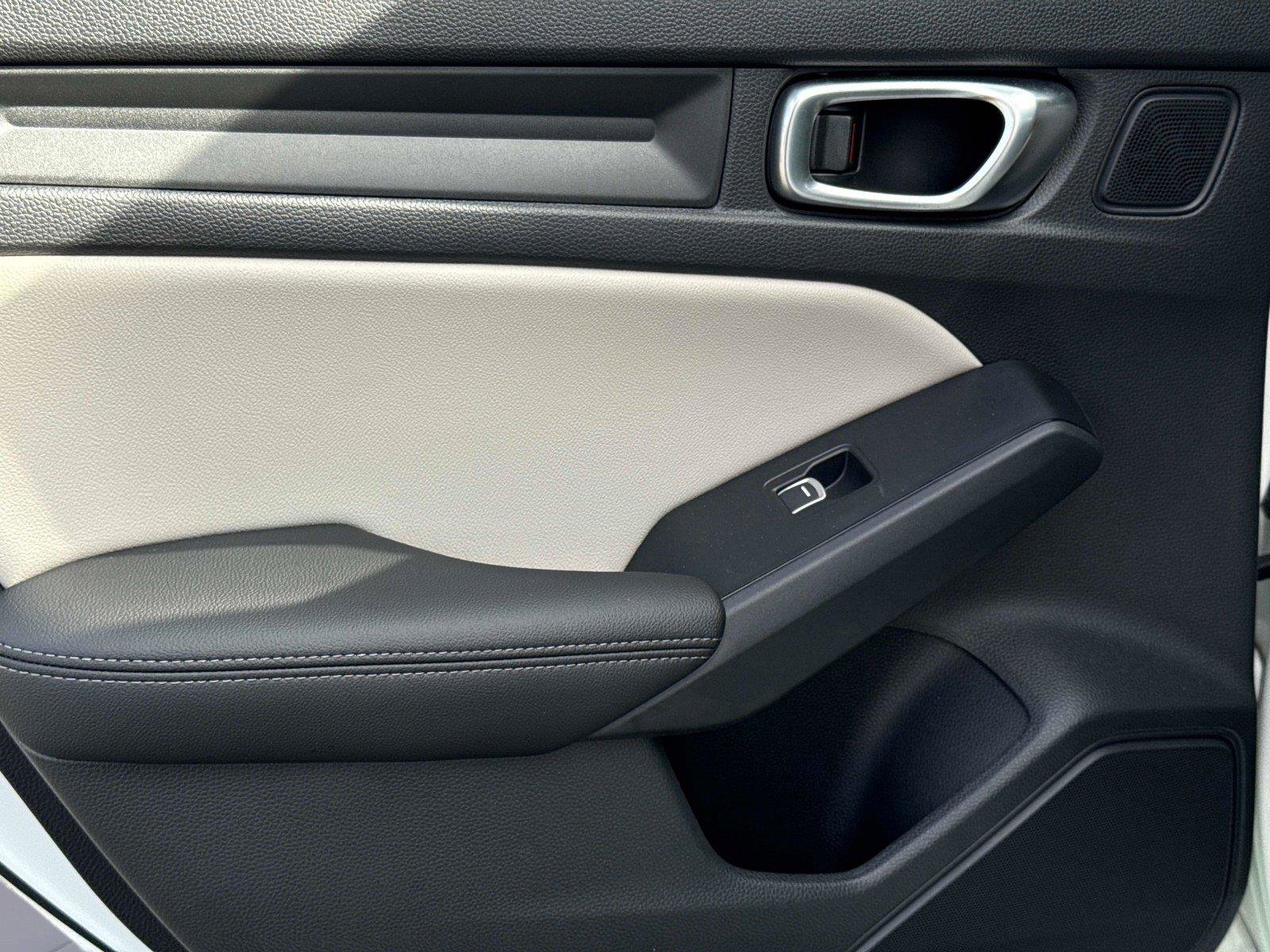 Certified 2024 Honda Civic EX-L image 12