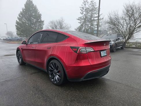 Used 2024 Tesla Model Y Performance image 5