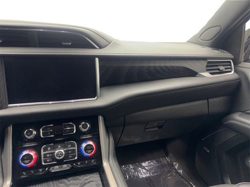 Used 2024 GMC Yukon Denali image 59
