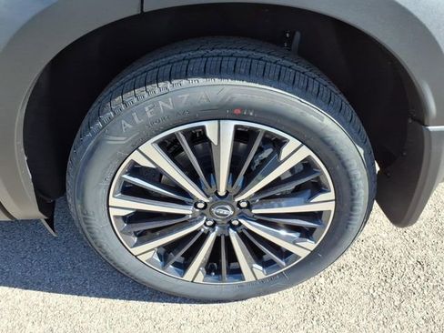 New 2026 Nissan Pathfinder Platinum AWD/4WD image 4