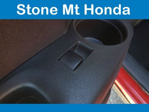 Used 2023 Toyota Corolla Cross XLE image 14