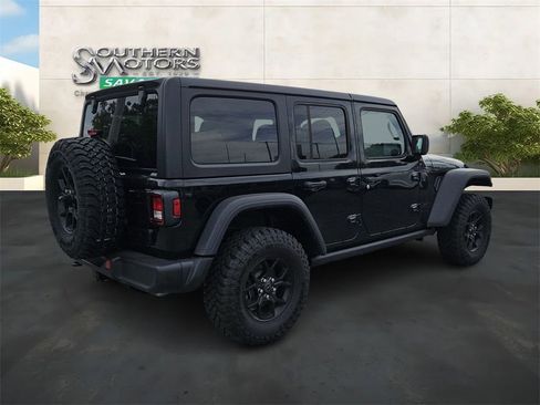 Used 2025 Jeep Wrangler Unlimited Sport AWD/4WD image 5