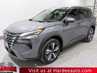 Used 2024 Nissan Rogue SL video 2