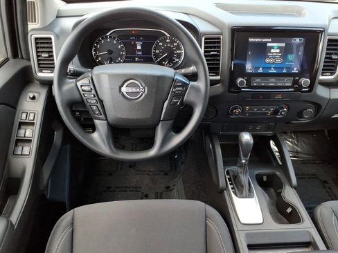 Used 2022 Nissan Frontier SV RWD image 28