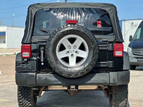 Used 2010 Jeep Wrangler Rubicon w/ Dual Top Group image 6