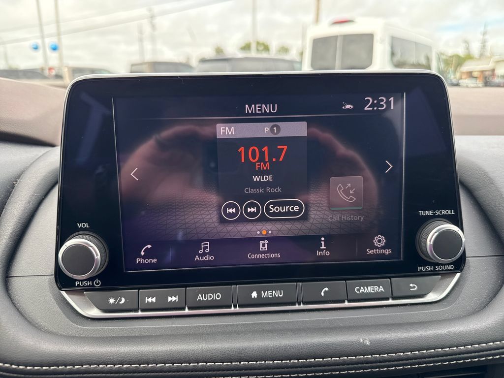 Used 2023 Nissan Rogue SV AWD/4WD image 12