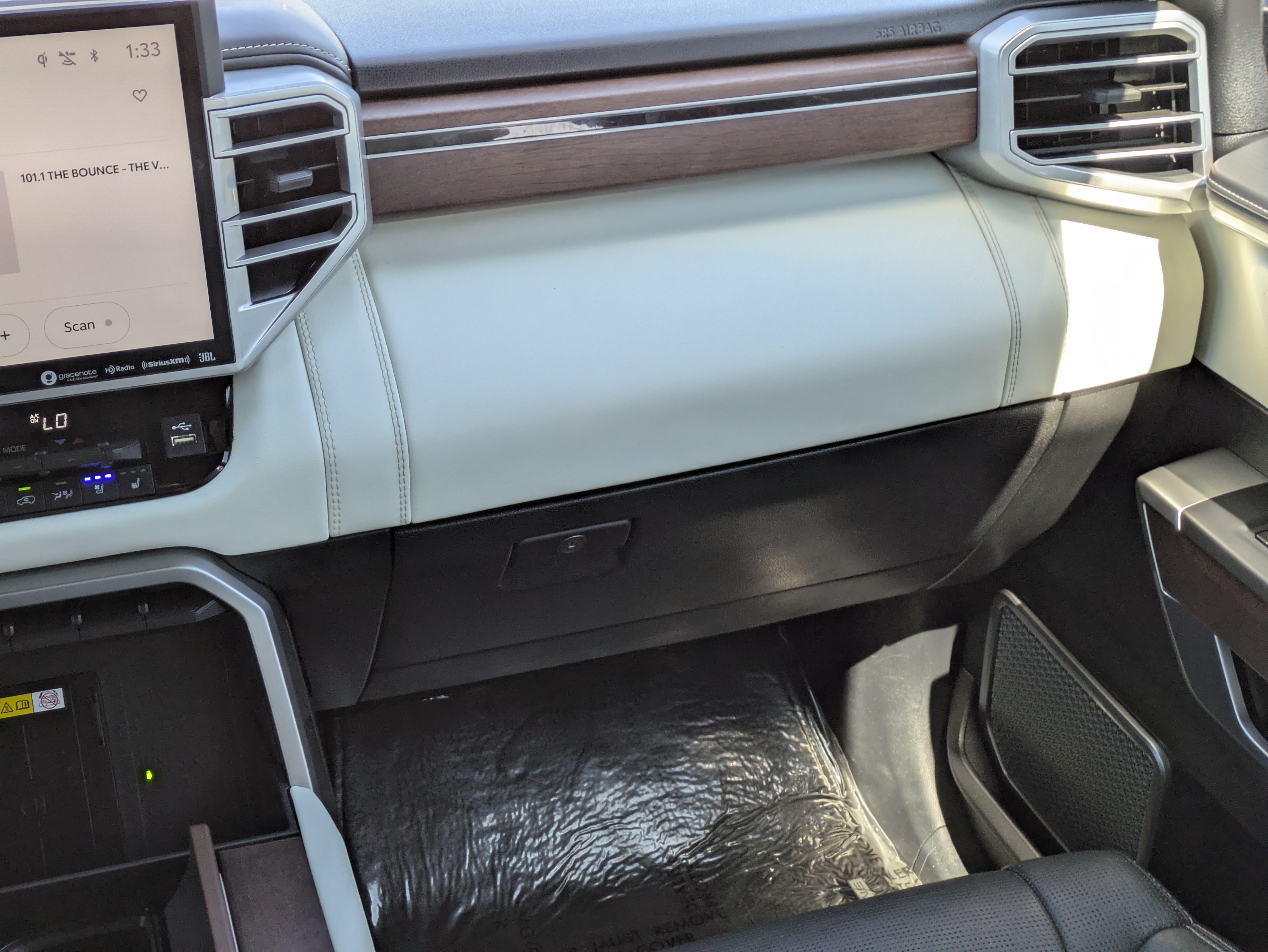 Used 2023 Toyota Sequoia Capstone AWD/4WD image 18