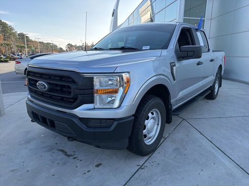 Used 2021 Ford F150 XL w/ Trailer Tow Package image 3