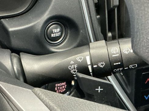 Used 2024 Subaru Impreza 2.0i Sport image 33