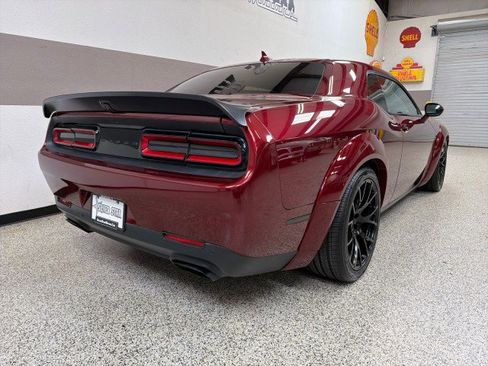 Used 2018 Dodge Challenger SRT Hellcat image 42