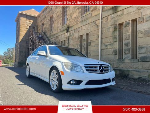 Used 2009 Mercedes-Benz C 300 Sedan image 1