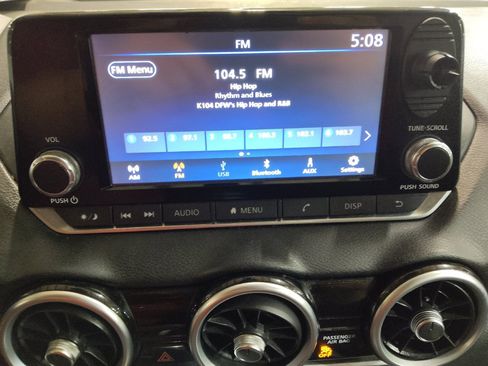 Used 2020 Nissan Sentra S FWD image 25