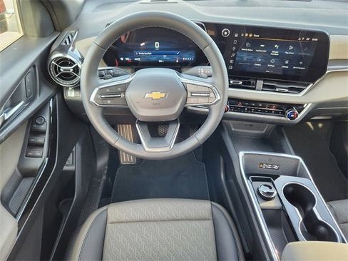 New 2026 Chevrolet Equinox LT w/ Convenience Package II image 15