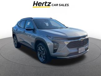 Used 2025 Chevrolet Trax LT video 1