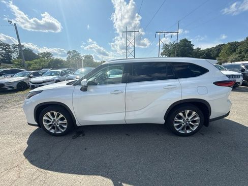 Used 2020 Toyota Highlander Limited AWD/4WD image 7