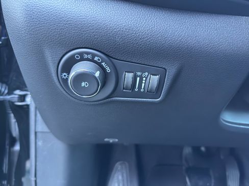 New 2026 Jeep Compass Latitude image 21