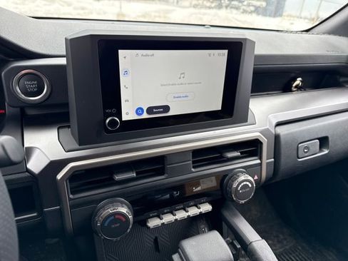 Certified 2025 Toyota 4Runner SR5 image 22