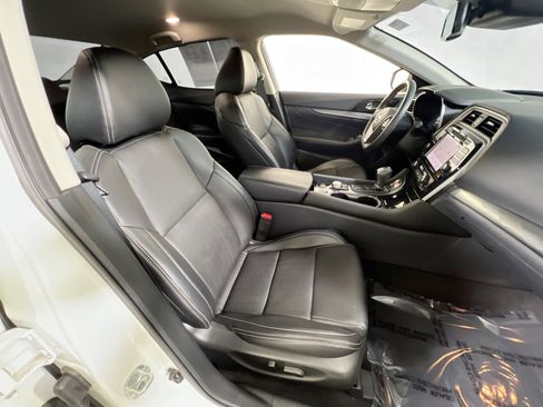 Used 2023 Nissan Maxima SV w/ Floor Mat Group image 27