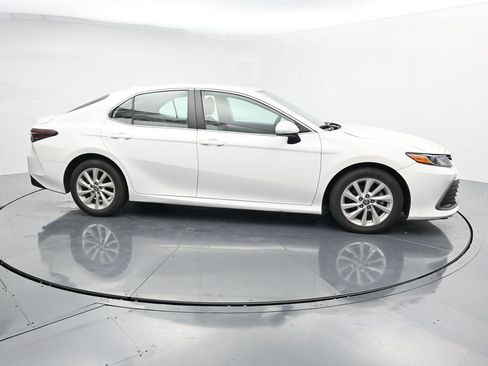 Used 2024 Toyota Camry LE FWD image 9