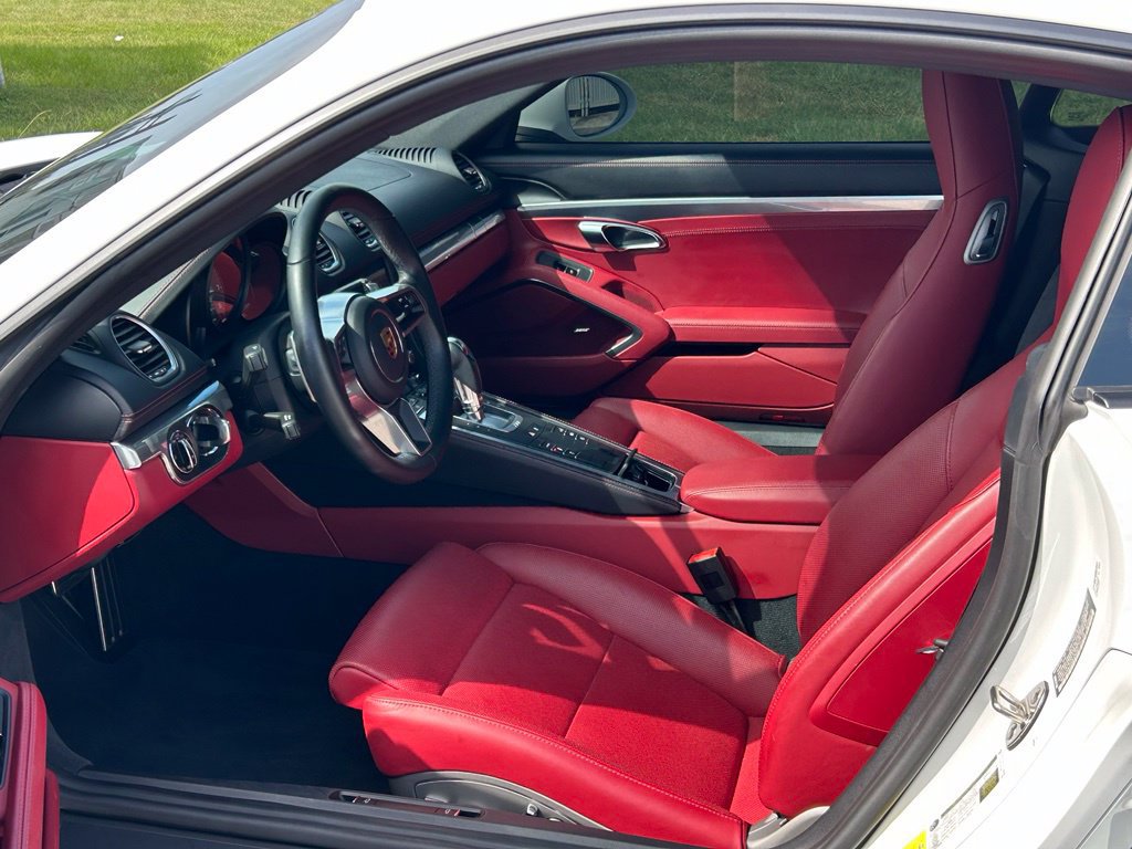 Used 2021 Porsche 718 Cayman S RWD image 15