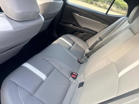 Used 2025 Toyota Camry SE FWD image 17