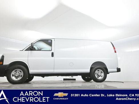 New 2026 Chevrolet Express 2500 w/ Driver Convenience Package RWD image 6