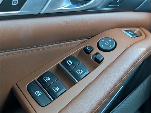 Used 2022 BMW X5 M50i w/ Executive Package AWD/4WD image 12