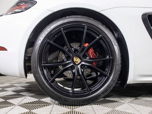 Used 2018 Porsche 718 Cayman S RWD image 37