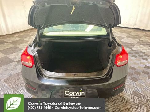 Used 2015 Chevrolet Malibu LT w/ Power Convenience Package image 16