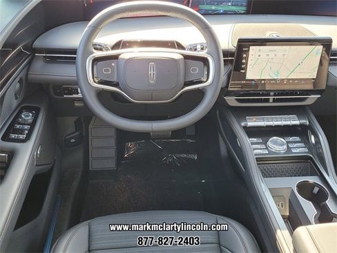 New 2026 Lincoln Nautilus Reserve image 7