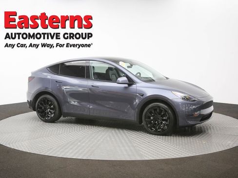 Used 2023 Tesla Model Y Long Range image 42