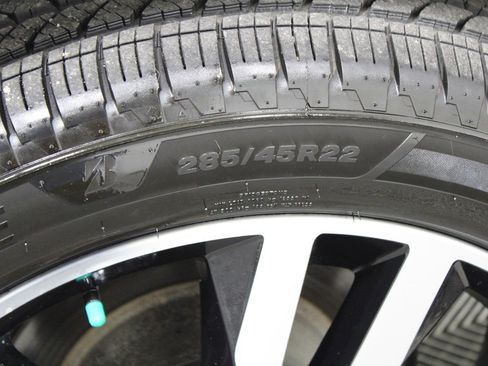 Used 2020 Chevrolet Tahoe Premier image 44