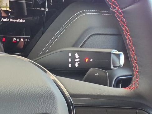 New 2026 GMC Yukon XL AT4 Ultimate AWD/4WD image 15