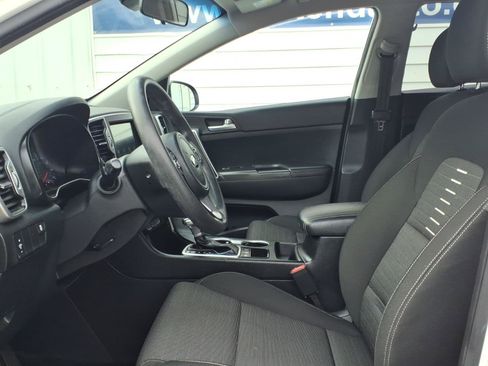Used 2018 Kia Sportage LX w/ LX Popular Package AWD/4WD image 7