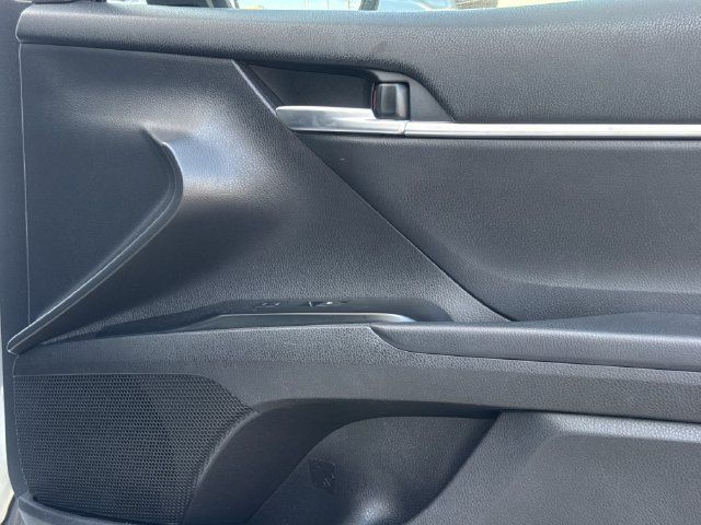 Used 2019 Toyota Camry LE FWD image 24