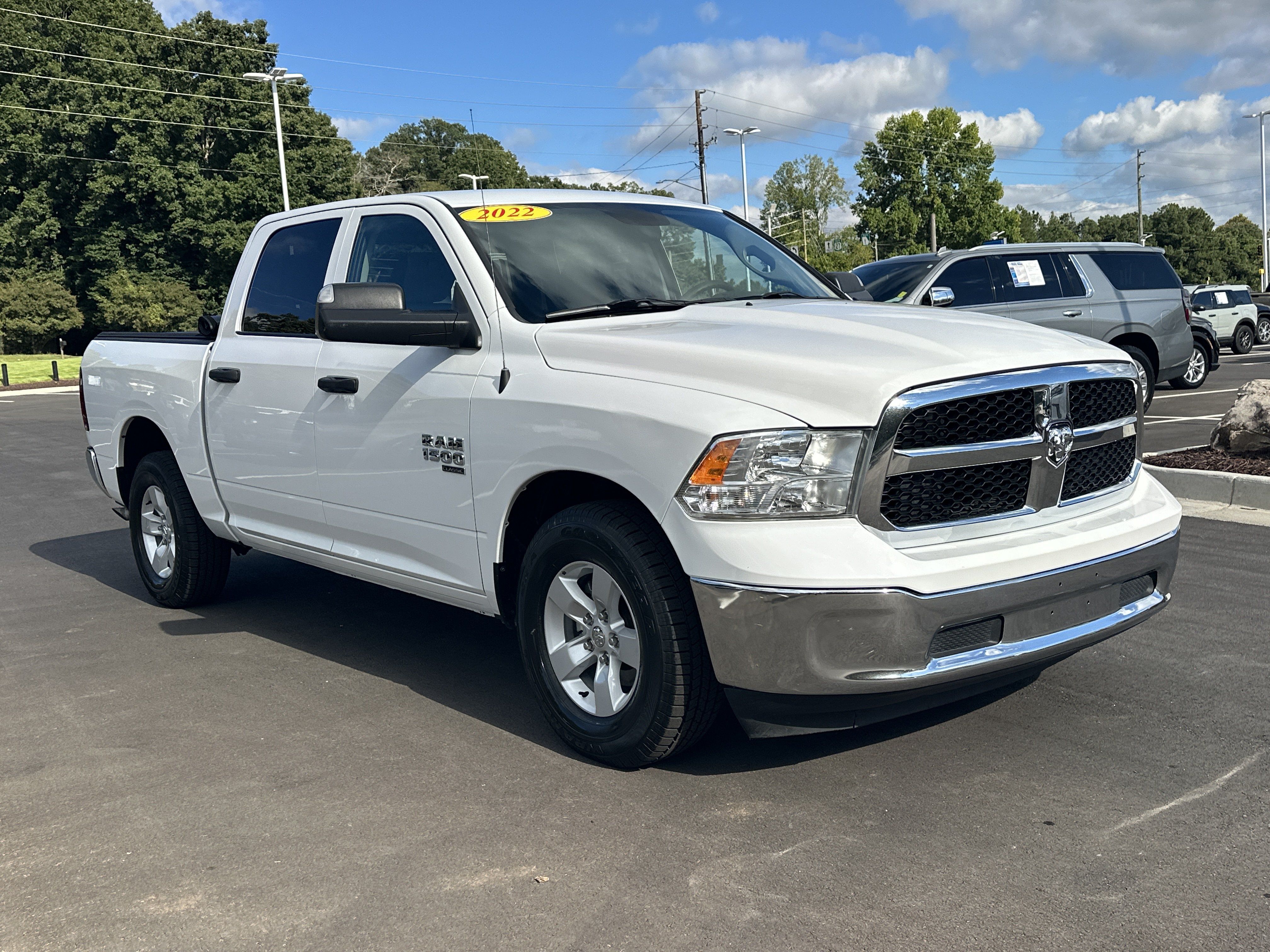Used 2022 RAM 1500 Classic SLT w/ Trailer & Traction Group RWD image 2