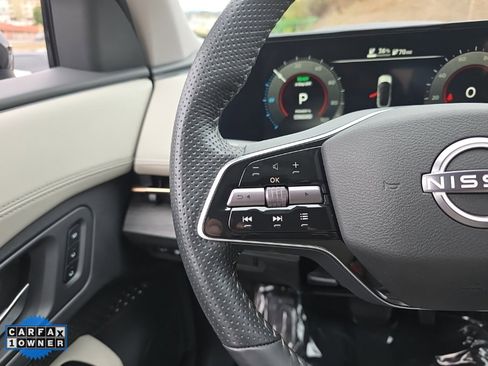 Used 2023 Nissan Ariya AWD image 37