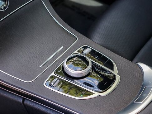 Used 2021 Mercedes-Benz C 300 Sedan image 29