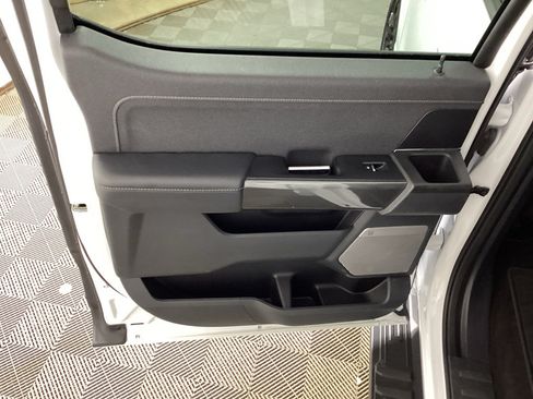 Used 2023 Ford F150 Lariat w/ Equipment Group 502A High AWD/4WD image 14