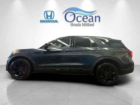 Used 2022 Ford Explorer ST w/ Equipment Group 401A image 2