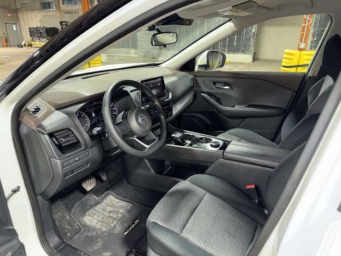 Used 2021 Nissan Rogue SV image 28