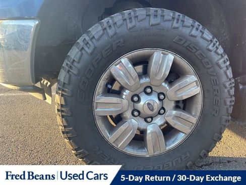 Used 2012 Ford F150 XLT w/ XLT Chrome Pkg image 16