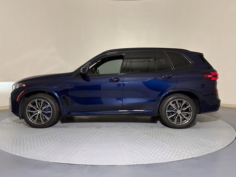 Certified 2024 BMW X5 xDrive40i w/ M Sport Package AWD/4WD image 2