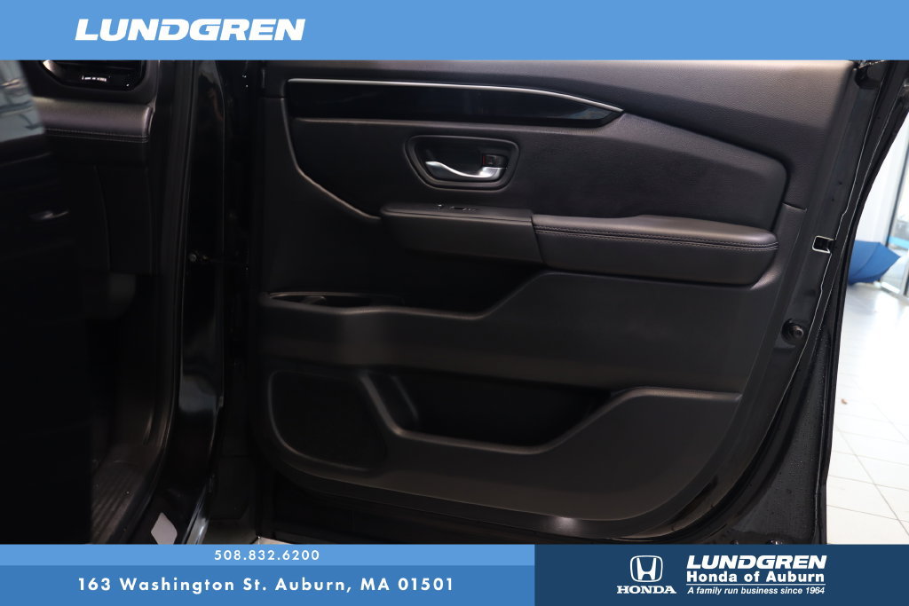 Used 2024 Honda Pilot Touring image 18