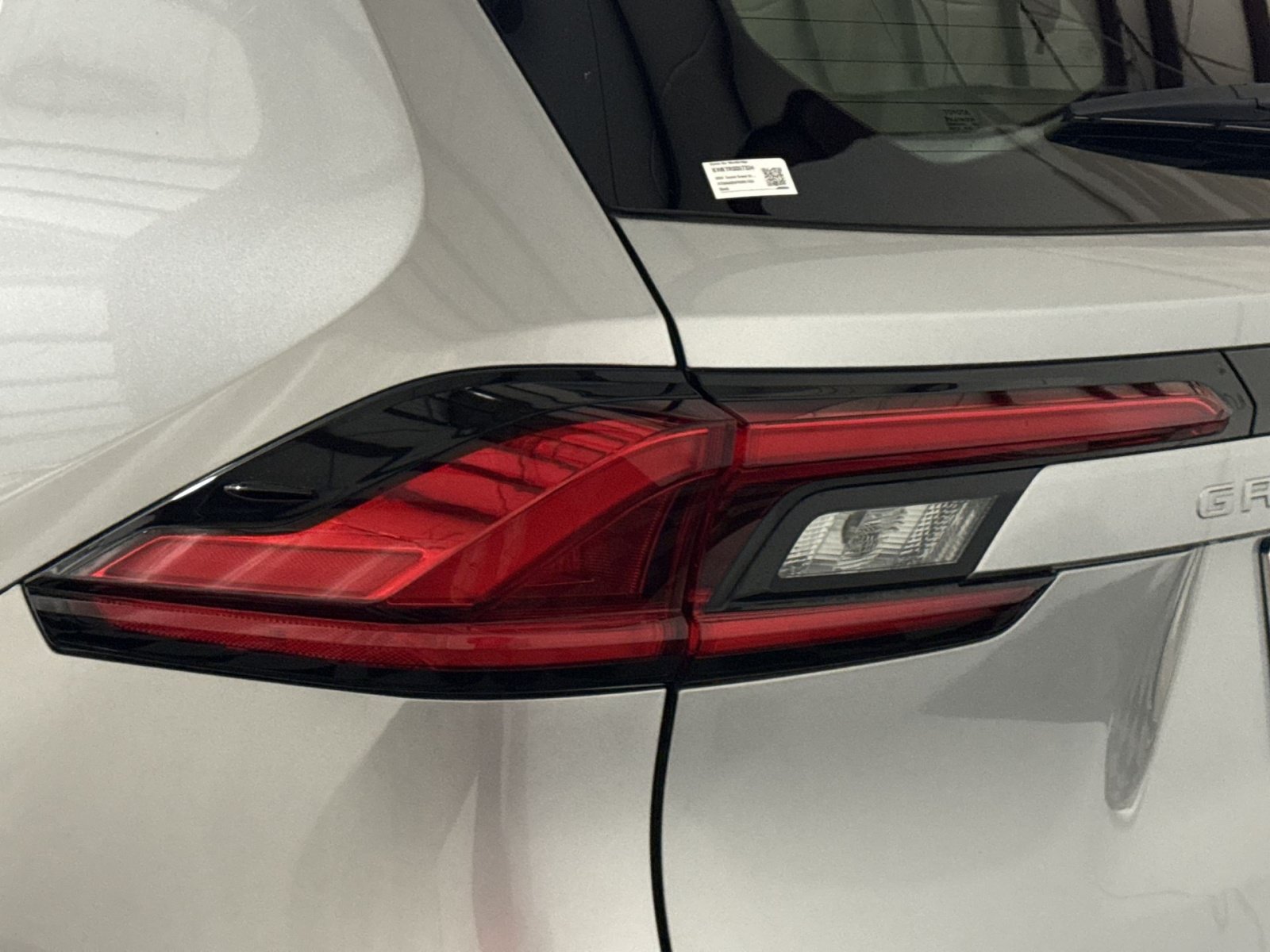 Used 2024 Toyota Grand Highlander AWD image 14