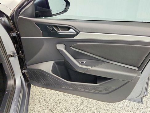 Used 2020 Volkswagen Jetta S w/ Driver Assistance Package image 25