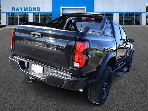 Certified 2025 Chevrolet Colorado ZR2 w/ Midnight Edition image 4