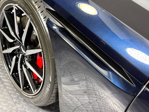 Used 2021 Aston Martin DB11 Coupe RWD image 23