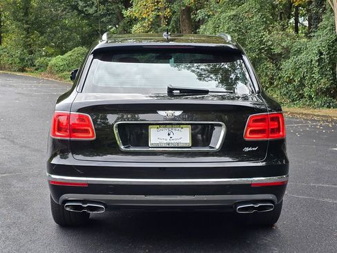 Used 2020 Bentley Bentayga Plug-In Hybrid image 5