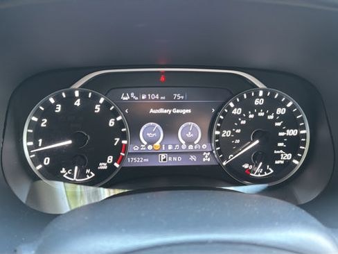 Used 2024 Nissan Frontier SV w/ Technology Package AWD/4WD image 39